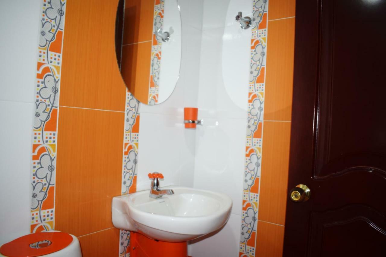 Hotel Londres Пасто Екстериор снимка