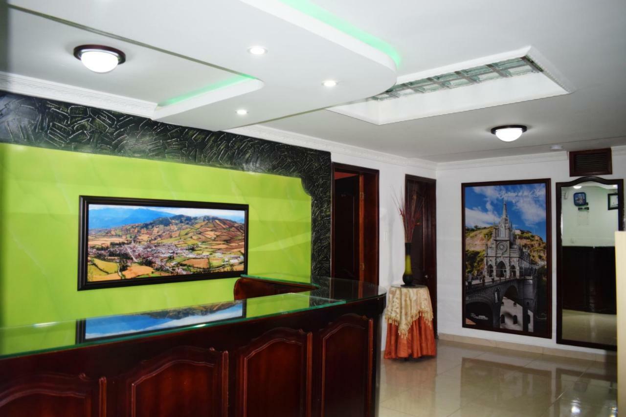 Hotel Londres Пасто Екстериор снимка